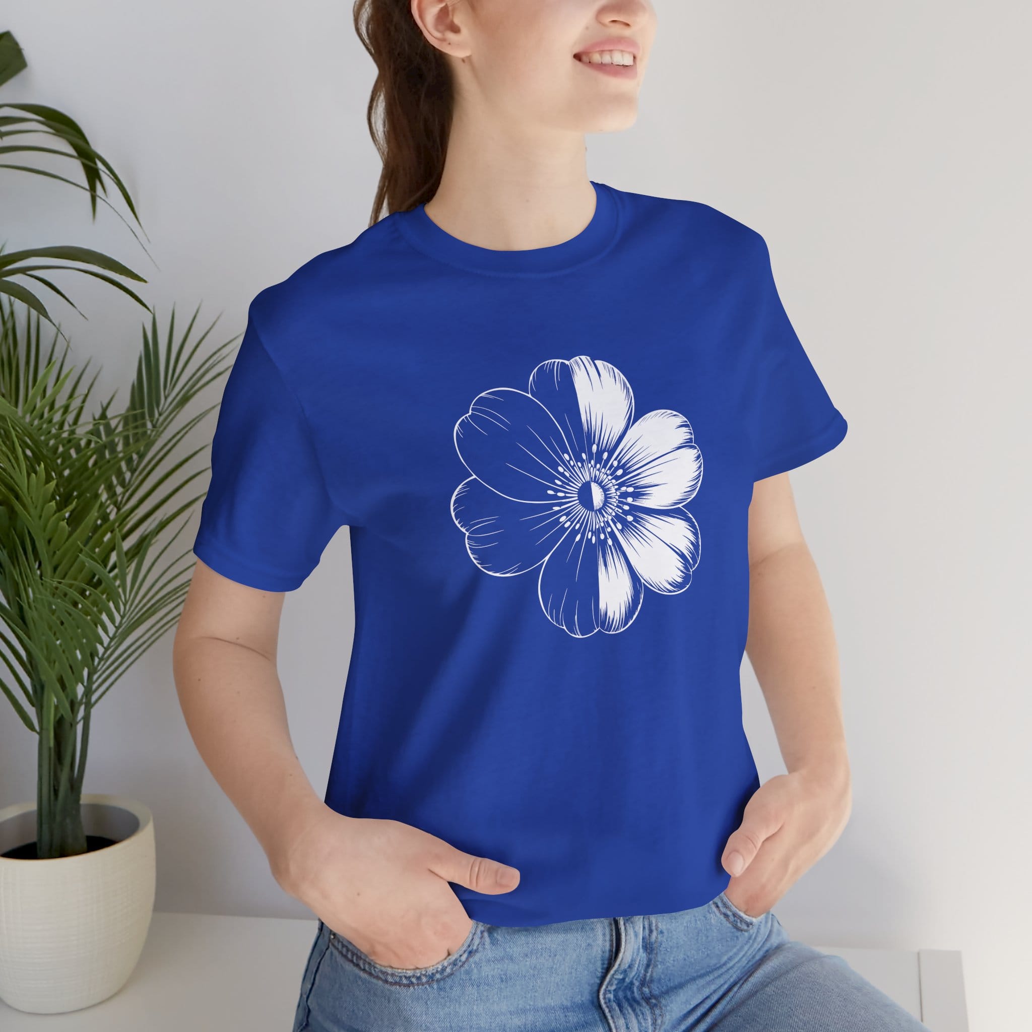 Monochrome Retro Flower T-Shirt (Dark)